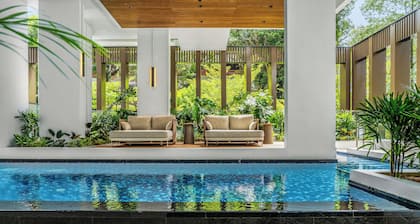 Weave Suites - Novena