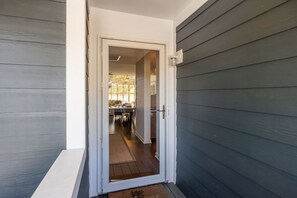 Interior - New Beach House Rental. Welcome to your Isle of Palms Oasis! (Isle Of Palms)
