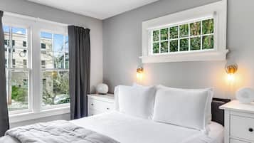 Kamar Double Comfort | Meja kerja, ruang kerja ramah laptop, dan Wi-Fi gratis