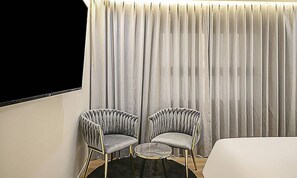 Standard Double Room | Individually decorated, individually furnished, desk, free WiFi