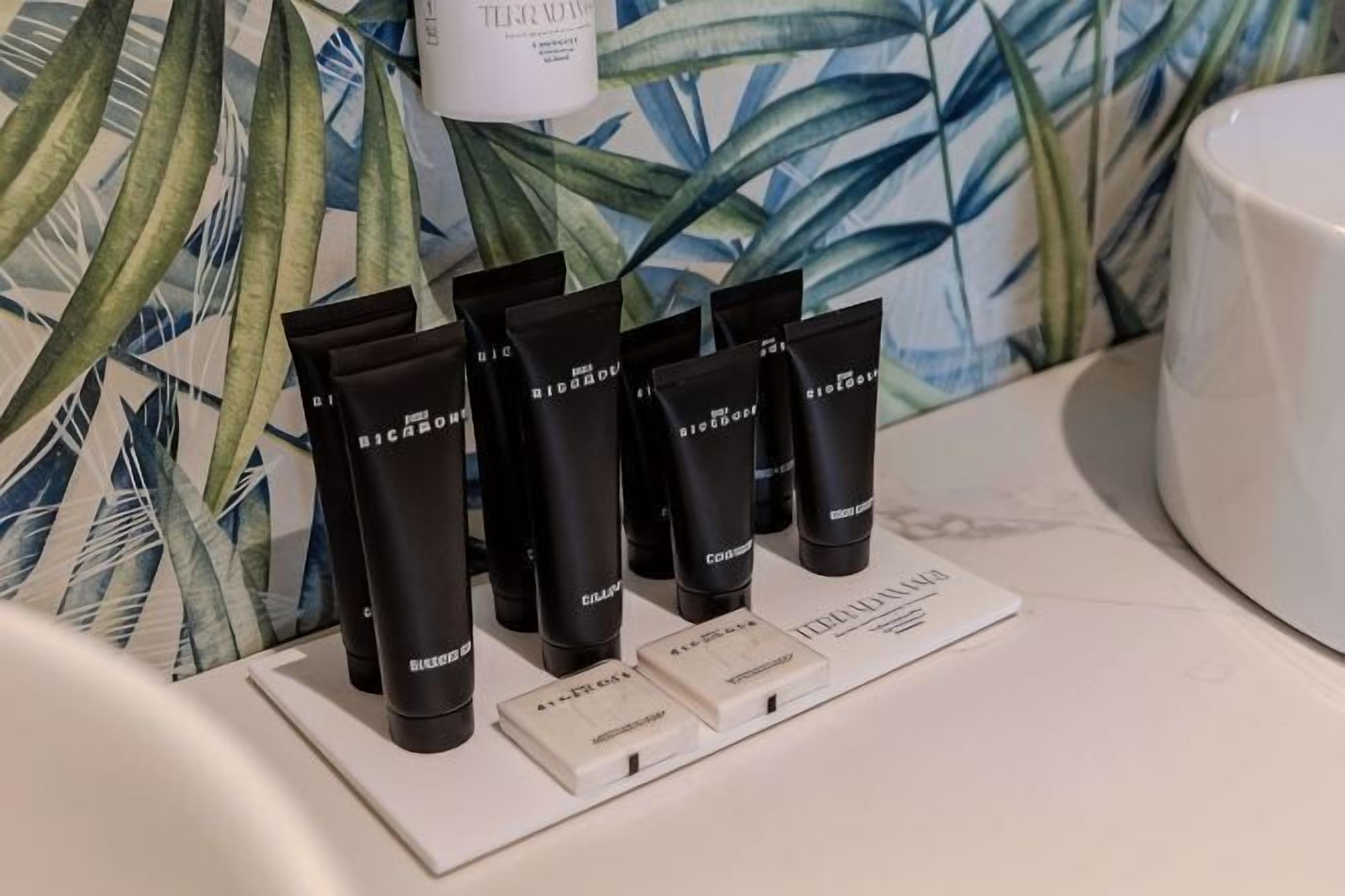Bathroom amenities