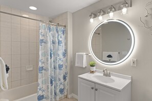 Shower, hair dryer, towels - Destin West Gulfside 509 ~ Ocean Views ~ Free Beach Service! (Fort Walton Beach)