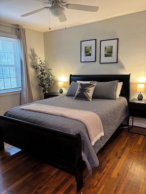 2 bedrooms, iron/ironing board, free WiFi, bed sheets
