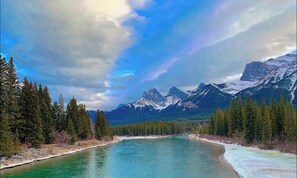 Miscellaneous - CAA Bed & Breakfast Rundle (Canmore)