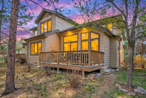 Riverside Luxury RMNP Townhome