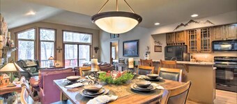 RMNP Gateway Luxury Townhome on Big Thompson River