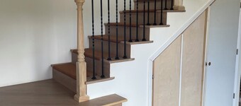 Well-maintained, fully furnished studio located on the second floor.