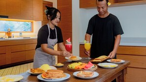 Deluxe Villa, Garden View | Private kitchen - Leq Bale by Elite Havens (Pemenang)