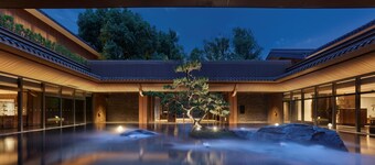 Banyan Tree Mount Emei