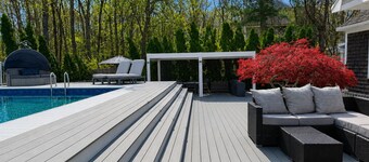 Beautiful 6-bedroom house with Outdoor patio and heated pool in Plymouth, Ma