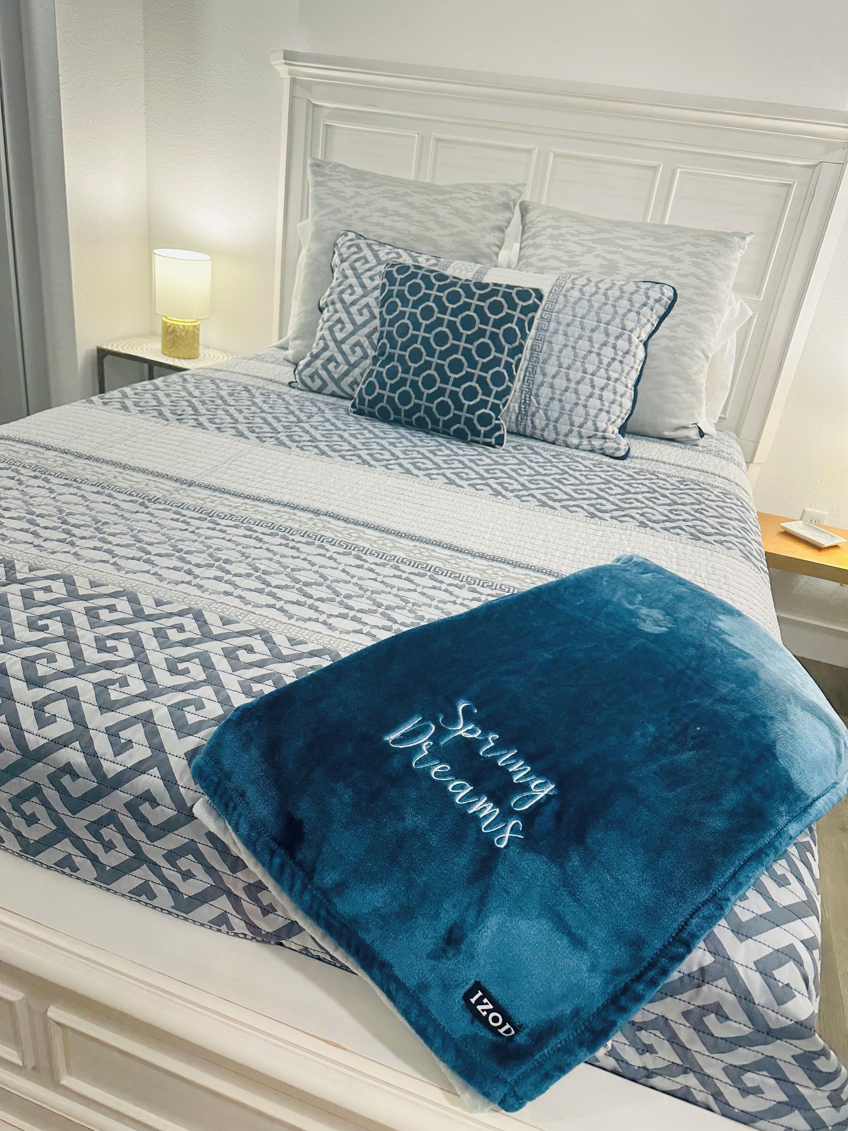 Fer et planche à repasser, Wi-Fi, draps fournis