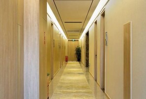 Interior - Shanghai Lu'an Hotel (Ningguo Road) (Shanghai)