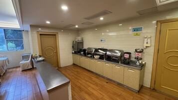 Free daily self-service breakfast