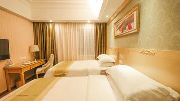 Habitación estándar con 2 camas individuales | Caja fuerte, escritorio, espacio para trabajar con un portátil