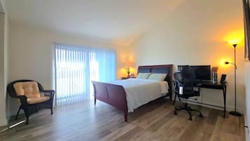 4 habitaciones, tabla de planchar con plancha, wifi y ropa de cama