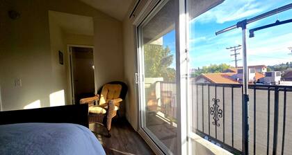 Wonderful 4-bedroom apartment with AC in Monterey Park Near Freeway