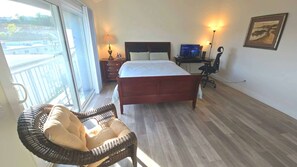 Iron/ironing board, WiFi, bed sheets - Wonderful 4-bedroom apartment with AC in Monterey Park Near Freeway (Monterey Park)