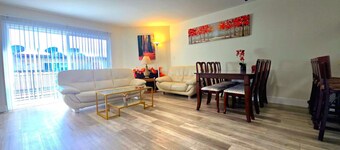 Wonderful 4-bedroom apartment with AC in Monterey Park Near Freeway