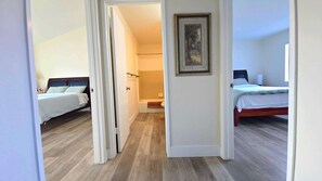 4 bedrooms, iron/ironing board, WiFi, bed sheets