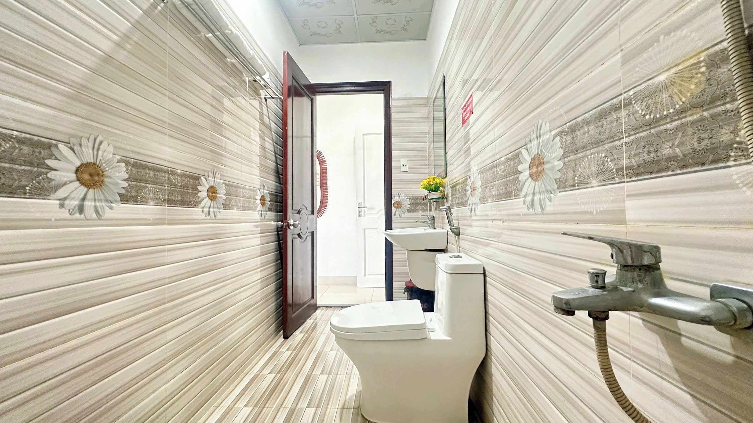 Quadruple Room, Balcony | Bathroom | Shower, rainfall showerhead, designer toiletries, hair dryer