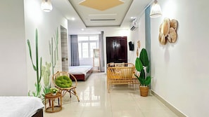 Minibar, individually furnished, desk, blackout curtains - Hà Đan Hotel - Bãi Sau Vũng Tàu (Vũng Tàu)