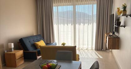 Elegant 2BR Marina-view condo