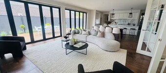 Luxury 4-Bed Home in Melbourne’s Top Family Suburb