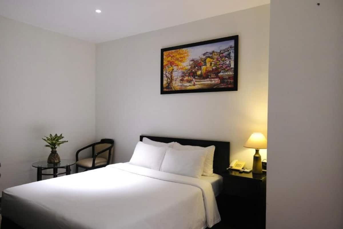 Superior Double or Twin Room | In-room safe, blackout drapes, soundproofing, iron/ironing board