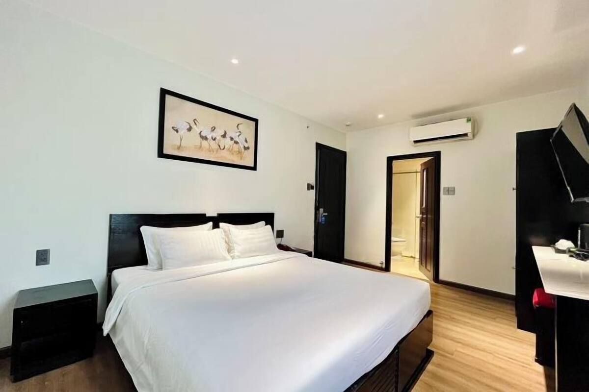 In-room safe, blackout curtains, soundproofing, iron/ironing board