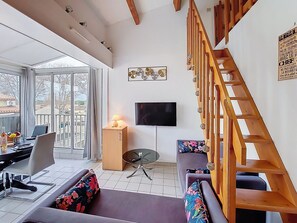 TV - Jean Bart 3 by Interhome (Cap d'Agde)
