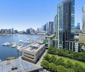 2 Bedroom 2 Bathroom Apartments with Stadium & Harbour Views | 碼頭