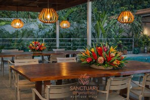 Outdoor dining - Sanctuary PuertoViejo (Puerto Viejo de Talamanca)