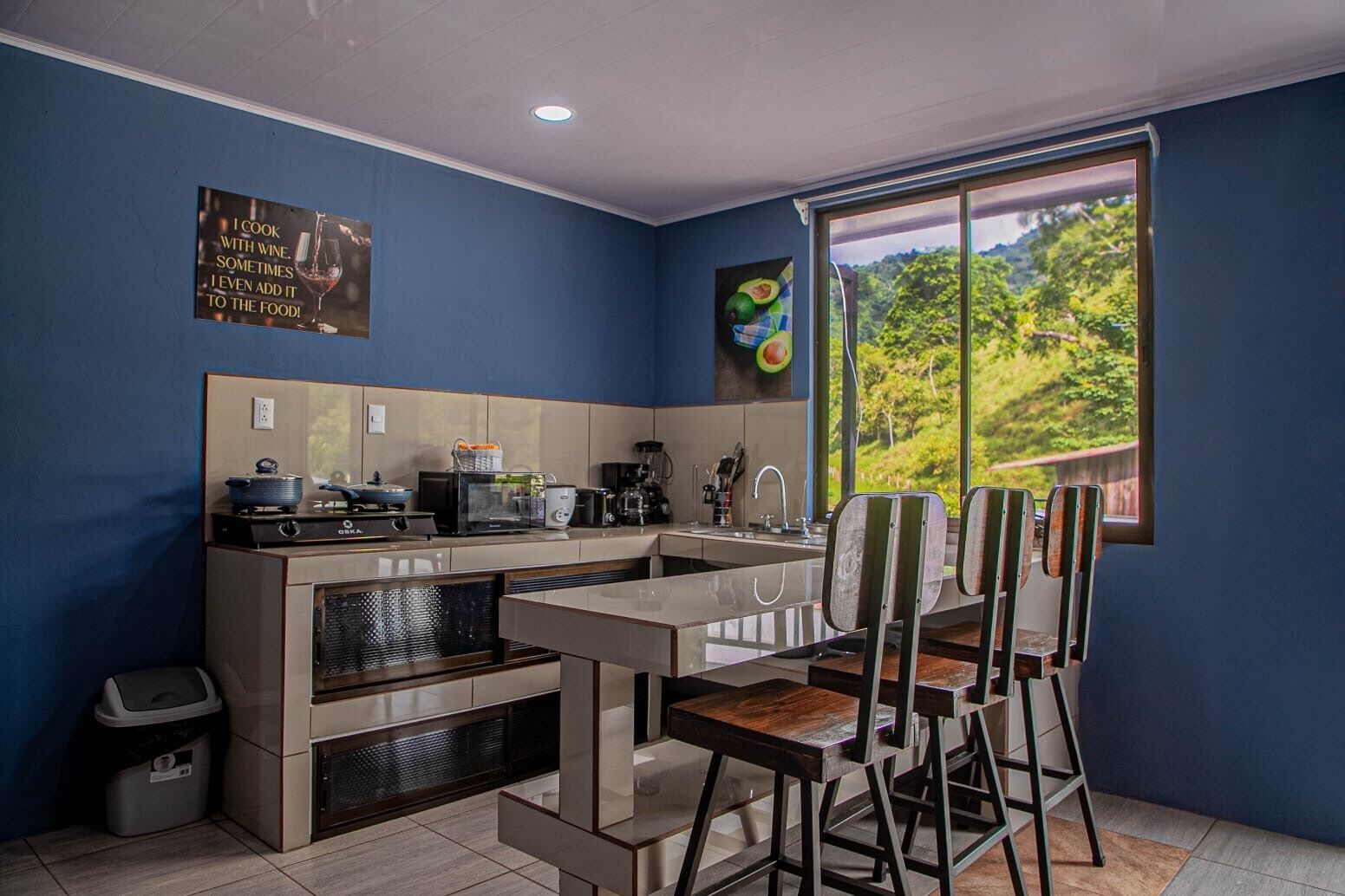 Microwave, stovetop, dishwasher