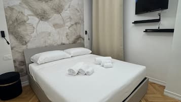 Habitación Confort doble, 1 cama de matrimonio | Caja fuerte y wifi gratis