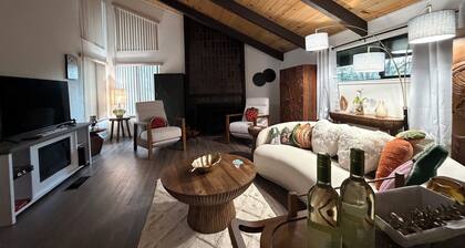 30 Mins to Yosemite: 2BR Retreat with Lake & Golf