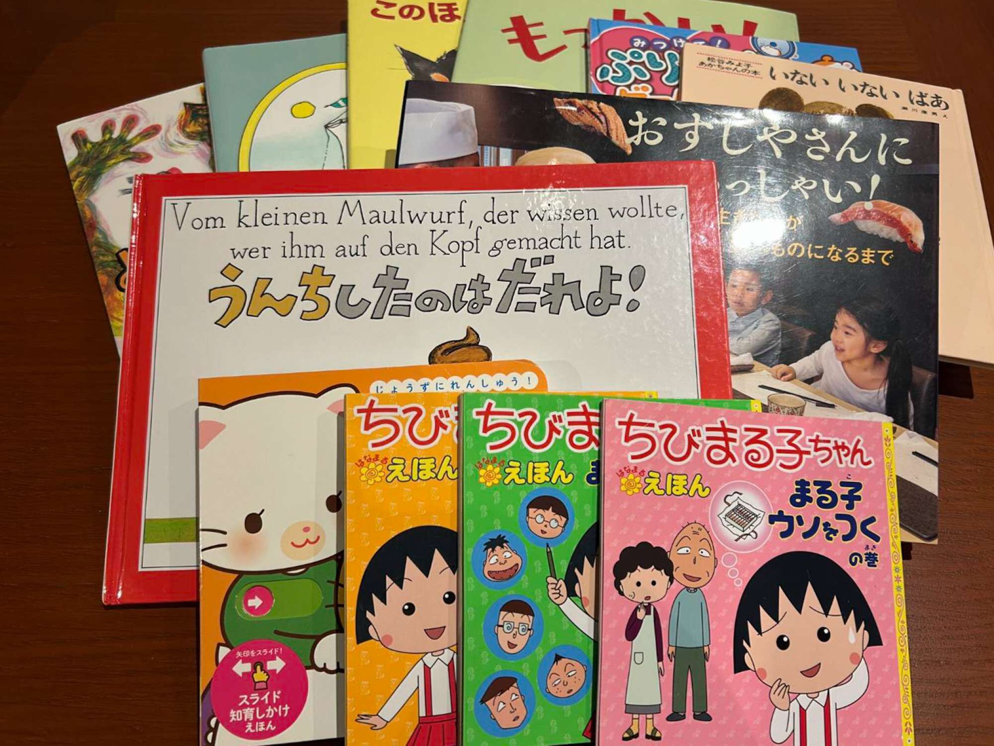 Una colección de libros infantiles con diferentes portadas e ilustraciones.