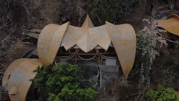 Deluxe Suite, Ocean View | Exterior