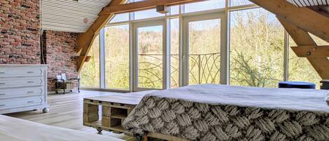 4 soverom, strykejern/-brett, reiseseng for barn og wi-fi (inkludert)