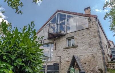 24 hours in an atypical villa with Nordic bath, swimming pool, billiards, table soccer, etc.