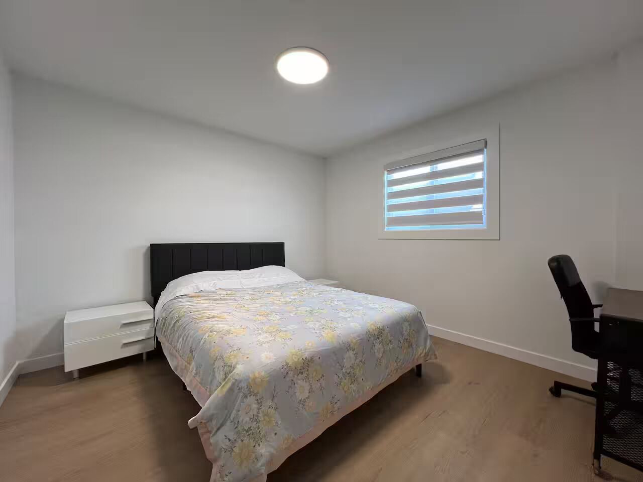 Bügeleisen/B ügelbrett, WLAN