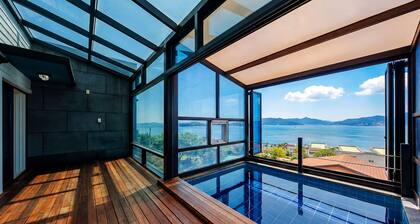 Geoje Gonggan Pool Villa