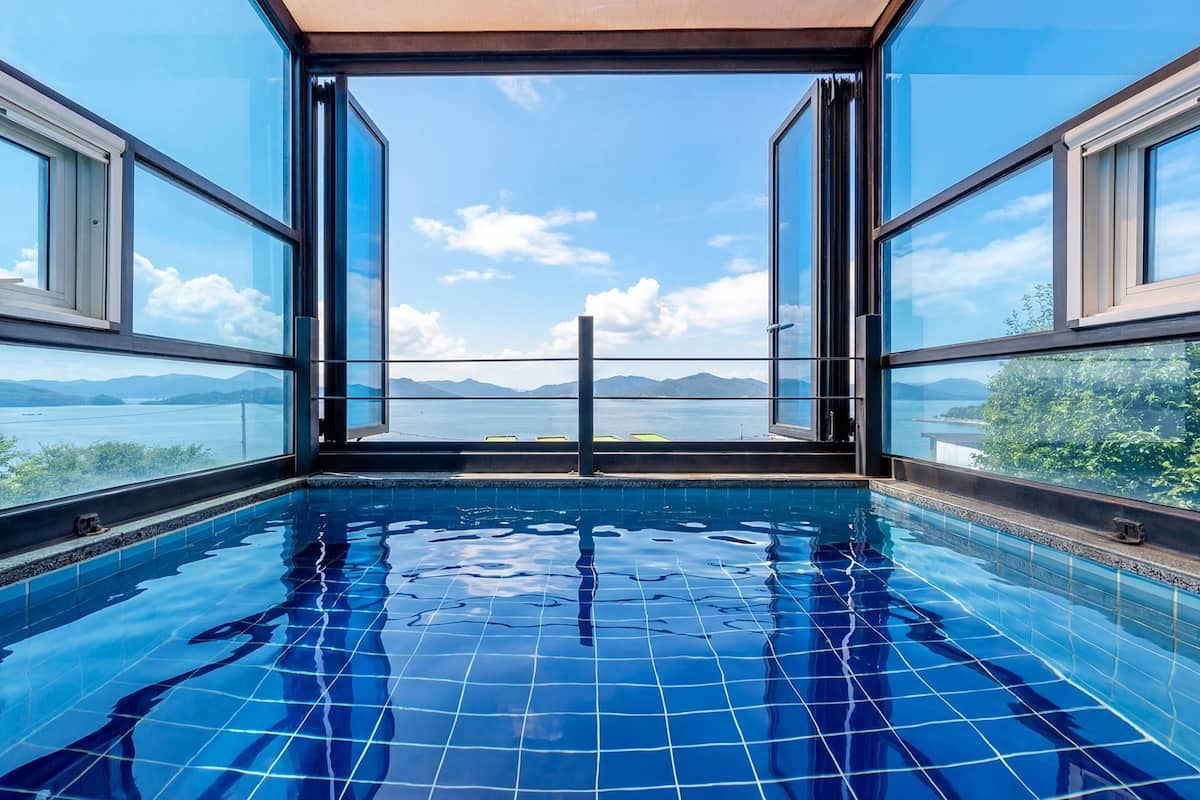 Basic Room, 2 Bedrooms (Room 1 (Private Pool & Ocean View))