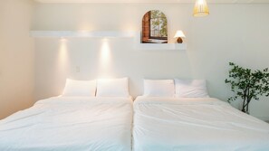 Eenvoudige kamer, 2 slaapkamers (Annex Room 2(Private Pool Villa)) | 1 slaapkamer, gratis wifi