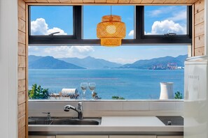 Basic Room, 1 Bedroom (Room 203 (Private Pool, Ocean View)) - Geoje Sea N Blue Family Pool Villa (Geoje-si)