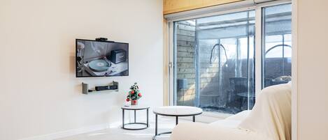 Basic Room, 1 Bedroom (Room 101 (Jacuzzi)) | 1 bedroom, free WiFi