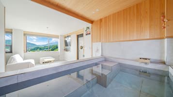 Basic Room, 1 Bedroom (Room 201 (Jacuzzi, Outdoor Pool)) | 1 bedroom, free WiFi