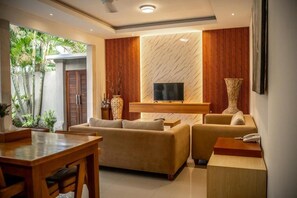 Interior - Kubu Manggala 1-Bedroom Private Pool Villa Include Breakfast (Kerobokan Kelod, Badung)