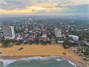 Beach nearby - Beach Corridor Residence   (Negombo)