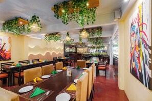 Dining - Beach Corridor Residence   (Negombo)