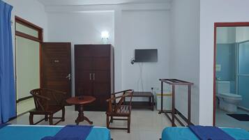 Standard Triple Room, Balcony | Desk, free WiFi